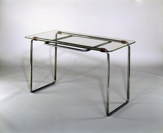 Tubular-steel glass table B 19, design by Marcel Breuer, 1928, Bauhaus-Archiv / Museum für Gestaltung